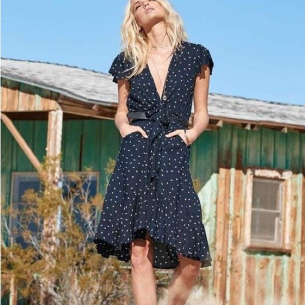 Kivari navy high low dress size small
